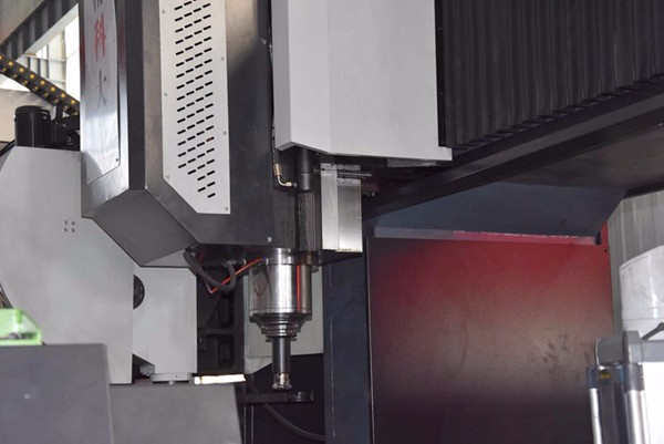 數控龍門銑床、龍門加工中心及立式加工中心刀庫卡刀故障的原因及解決辦法